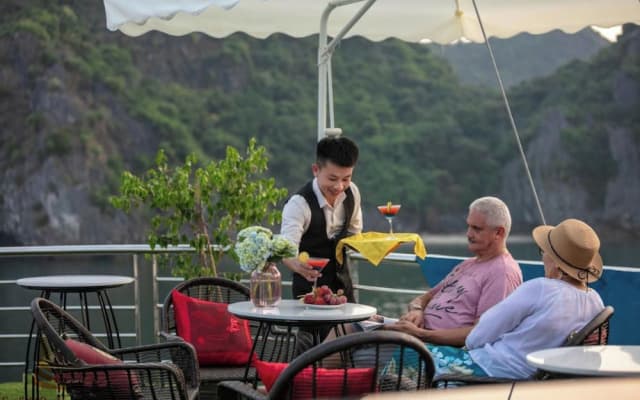 Halong Sunlight Premium Cruise - photo 2
