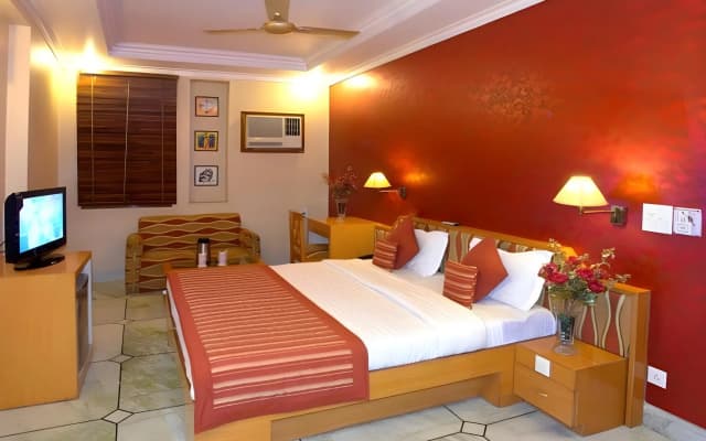 Hotel Singh International - photo 3