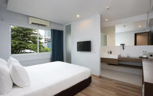 Nantra Silom - photo 4