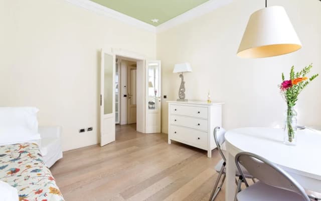 Corso Vercelli Elegant Apartment - photo 4