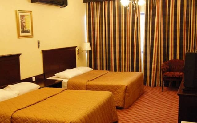 Abjad Crown Hotel - photo 3