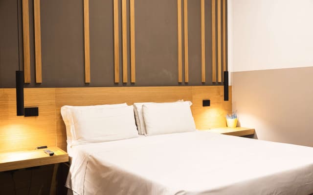 Hotel Central Lodge - photo 3