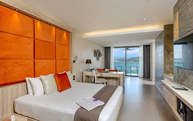 Cape Sienna Gourmet Hotel & Villas - photo 5