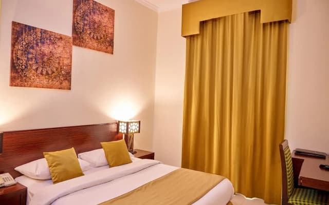 Click Square Hotel - photo 5