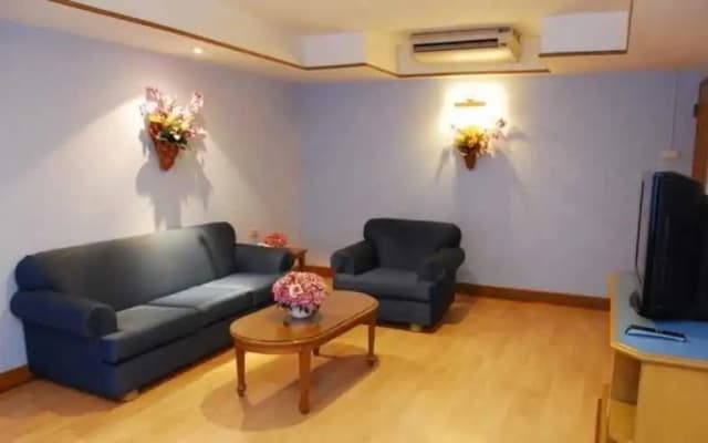 Silom Plaza - photo 4
