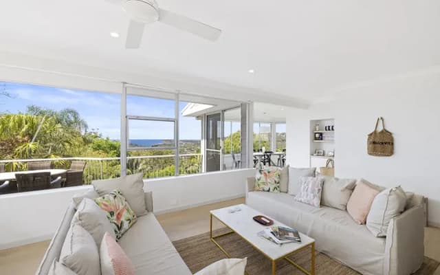 Spacious 5-bed Beach House With Ocean View - photo 5