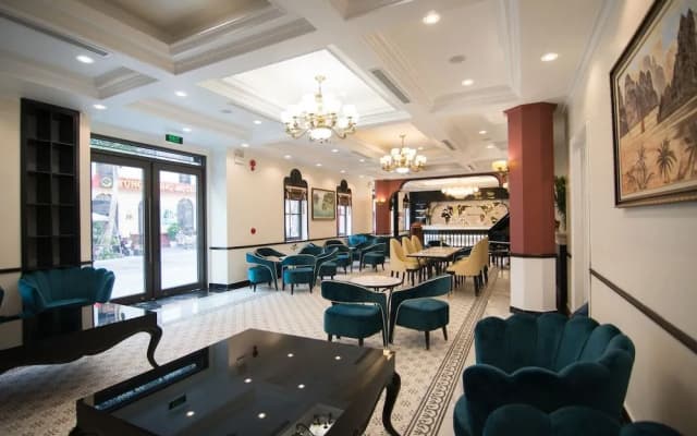 Dragon Hotel - photo 2