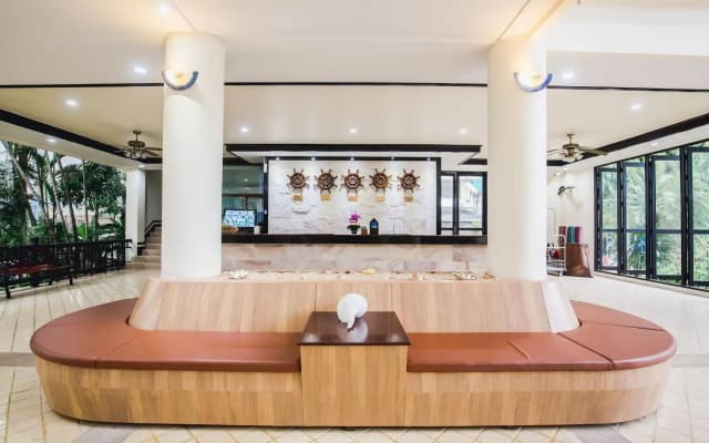 Karon Whale Resort Karon Beach (SHA Certified) - photo 2
