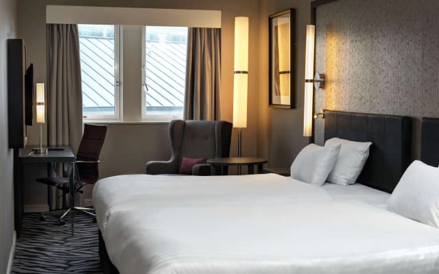 DoubleTree by Hilton Edinburgh City Centre - photo 3
