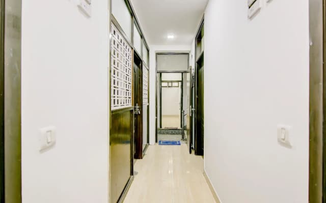 OYO 78876 The Premium Villa - photo 3