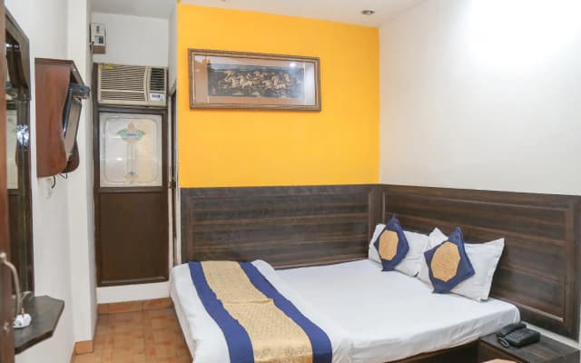 Hotel Konark - photo 3