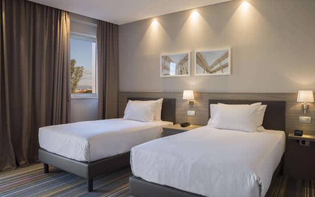Hampton by Hilton Rome East - photo 4