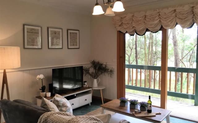 Cockatoo Cottages - photo 2