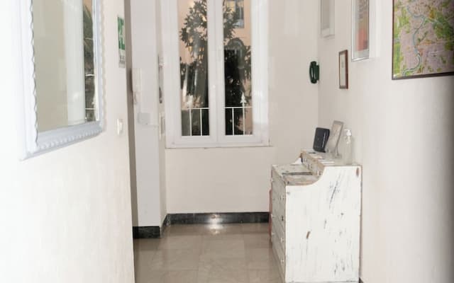 Silton's Room - photo 2