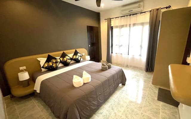 Marilyn's Residential Resort - photo 3