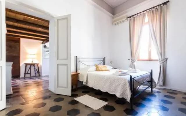 Sunny Apartment Navona Square - photo 2