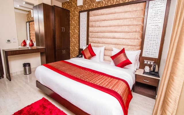 OYO 14831 hotel mannat - photo 3