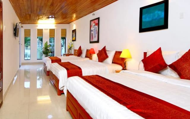 Red House Homestay - photo 2