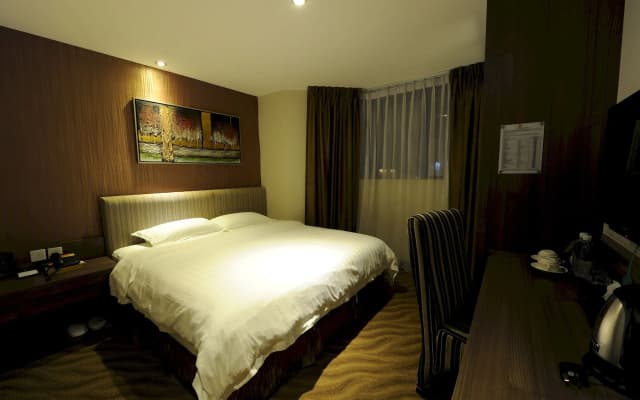The Imperial Hotel - photo 4