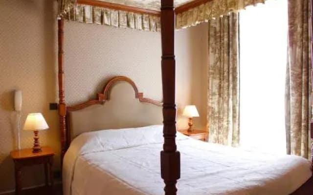 Pick A Flat's Apartement in Le Marais - rue Sainte Croix de la Bretonnerie - photo 2
