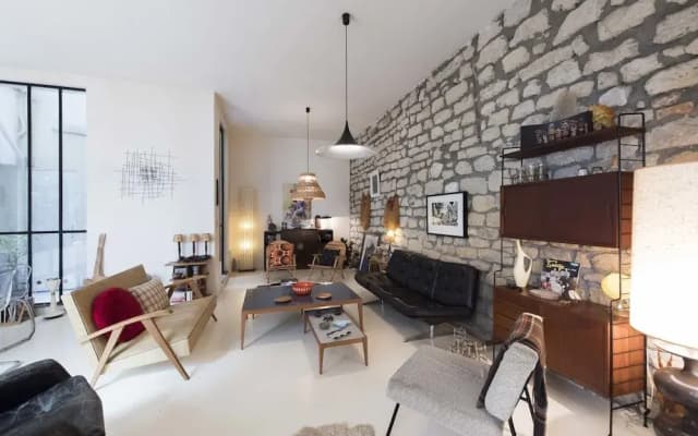 Loft Style Apartment With A Workshop Studio - photo 2