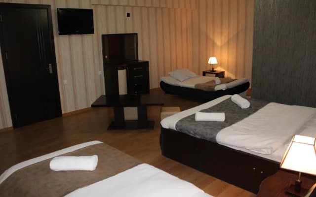 Hotel Elegant - photo 3