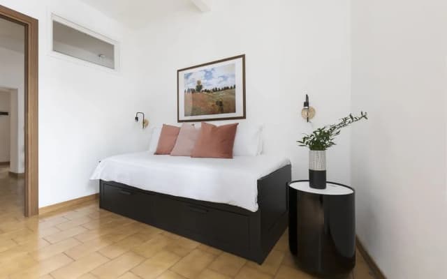 Lively 2BR in Trevi by Sonder - photo 2