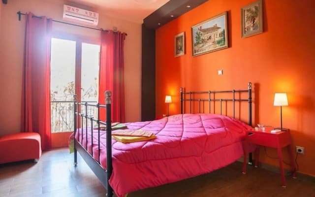 Lovely 4 Double Bed Flat - photo 4