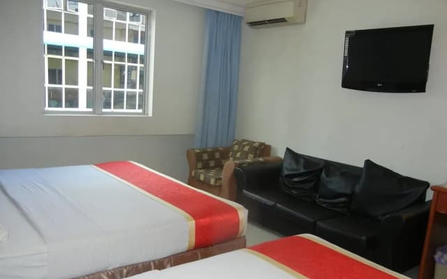 Borneo Hotel - photo 2