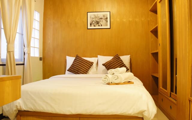 Ratchadamnoen Residence - photo 3