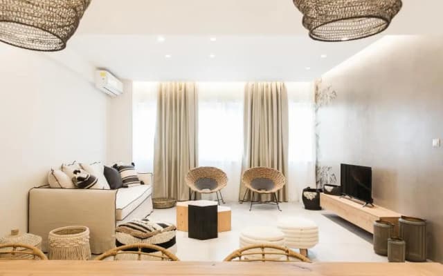 *** Apt 110m2 3bed 2bath, walk to Acropolis *** - photo 2