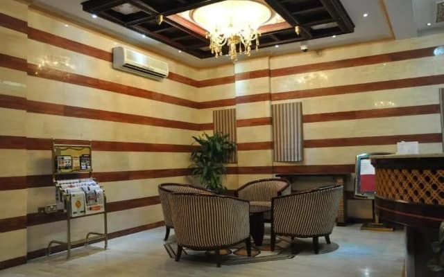 Sahara Hotel Apartment - photo 2