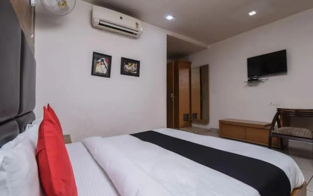 Hotel JPS Residency - photo 4