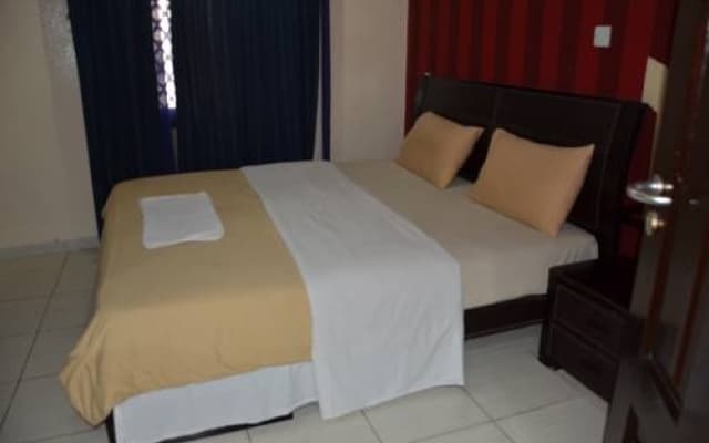 Golden Star Hotel - photo 2