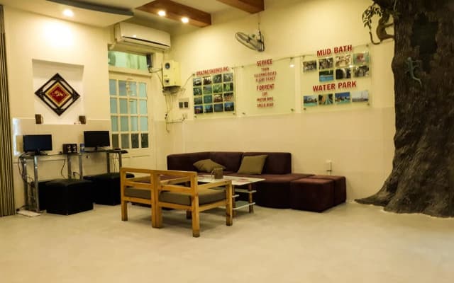 Backpack Abode Hostel - photo 2