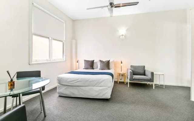 Excelsior Apartments - photo 5