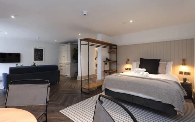 29 Queen Street Aparthotel - photo 4