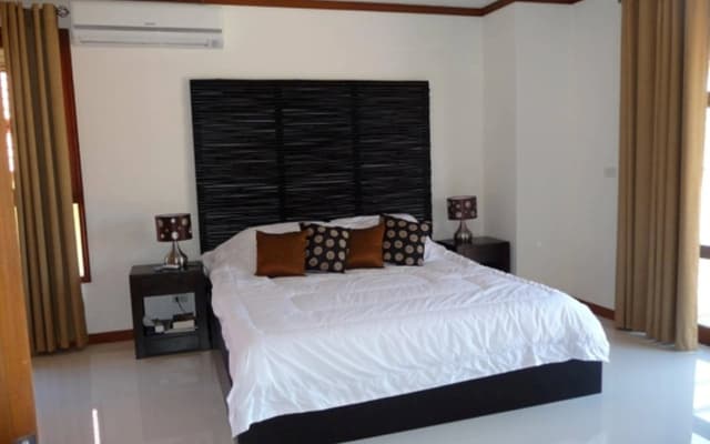 Shower of Sunshine Villa - photo 4