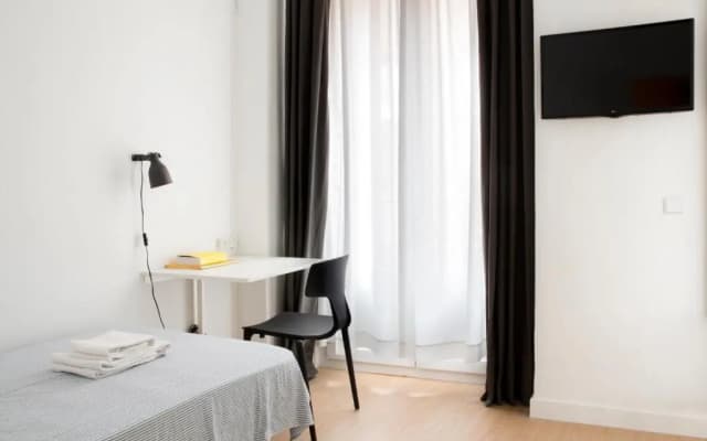 Hostal La Zona - photo 4