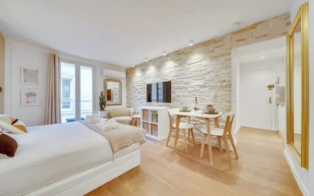Amazing Historical Parisien Studio Next TO Louvre Area ! - 2 - photo 5