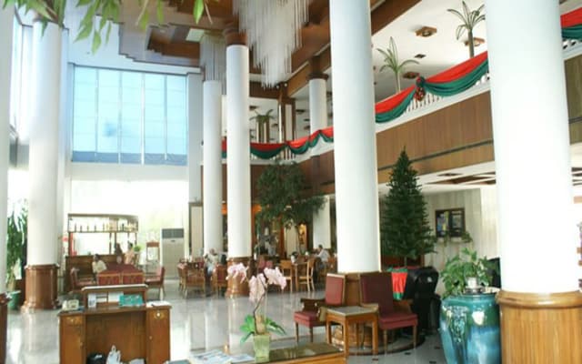 Royal Palace Hotel Pattaya - photo 2