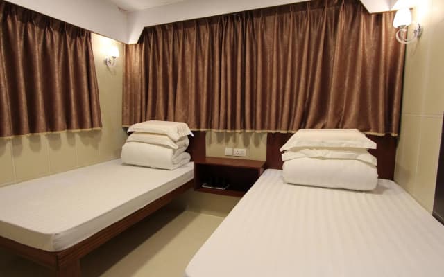 Prince Hotel - photo 4