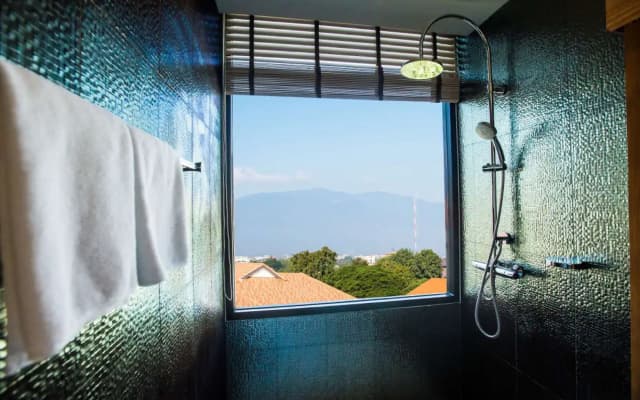 Yadana Guesthouse - photo 5