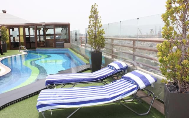 Sea View Hotel - photo 2