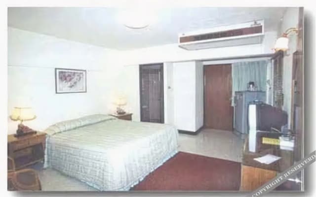 Sathorn Inn - photo 2