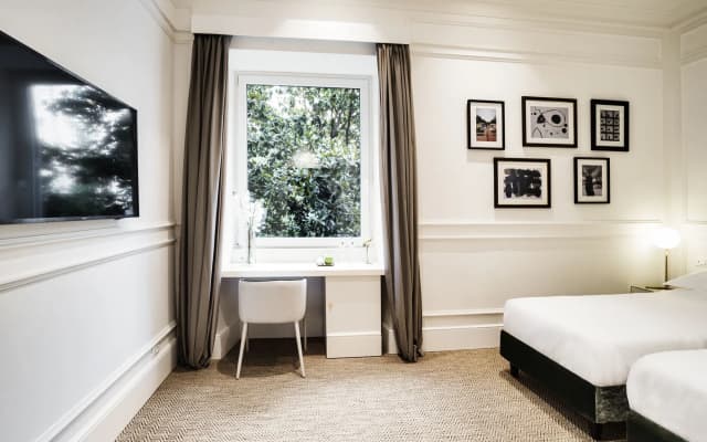 The Shire Hotel - photo 5