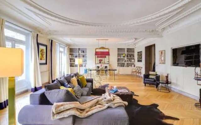 Sweet Inn Apartments Montaigne - photo 2