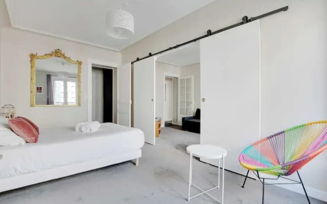 Bright Apartment - 2br-4p - Belleville - photo 5