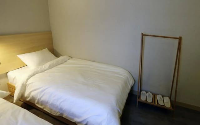 Hotel 8 Hours - photo 2