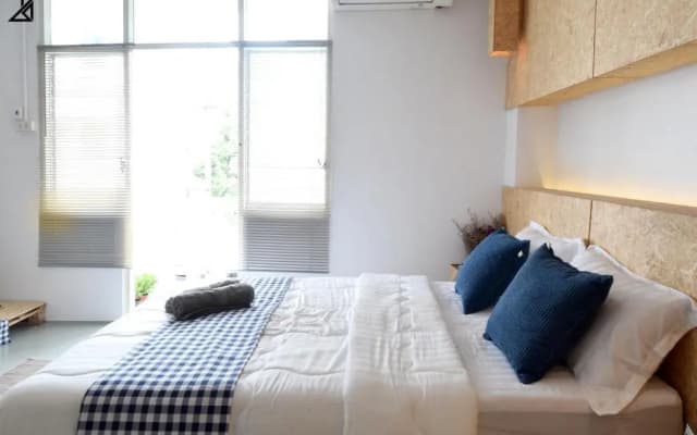 Hugger Hostel - photo 5